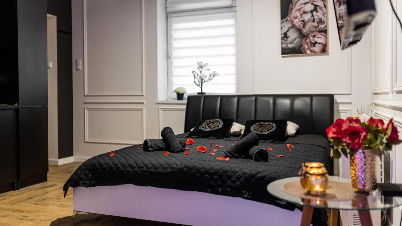 Zamoyskiego Jacuzzi Apartment Krakow Bagian luar foto