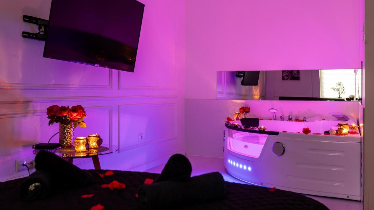 Zamoyskiego Jacuzzi Apartment Krakow Bagian luar foto